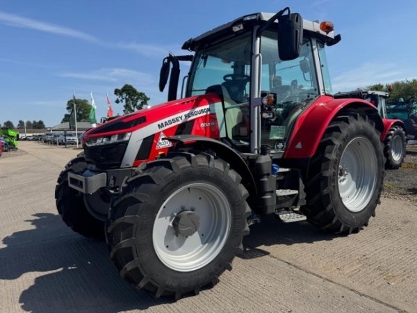 MASSEY FERGUSON - 5S.115 ESD4 TRACTOR - Image 1