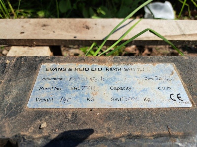 EVANS AND REID - PALLET FORK FRAME - Image 2