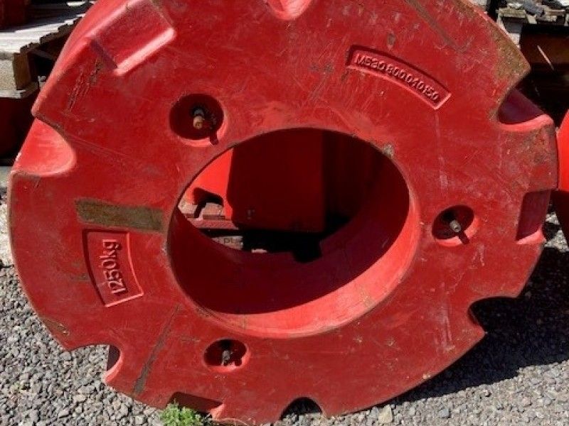 Fendt - 2 x 1250kg Wheel Weights - Image 2