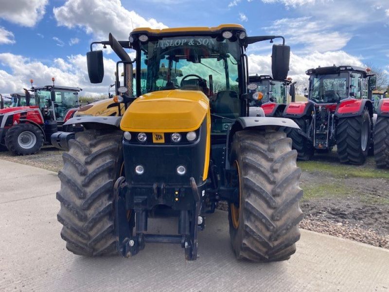 JCB - 4220 Tractor - Image 3