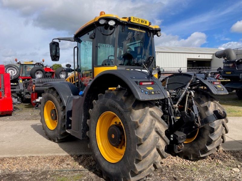 JCB - 4220 Tractor - Image 5